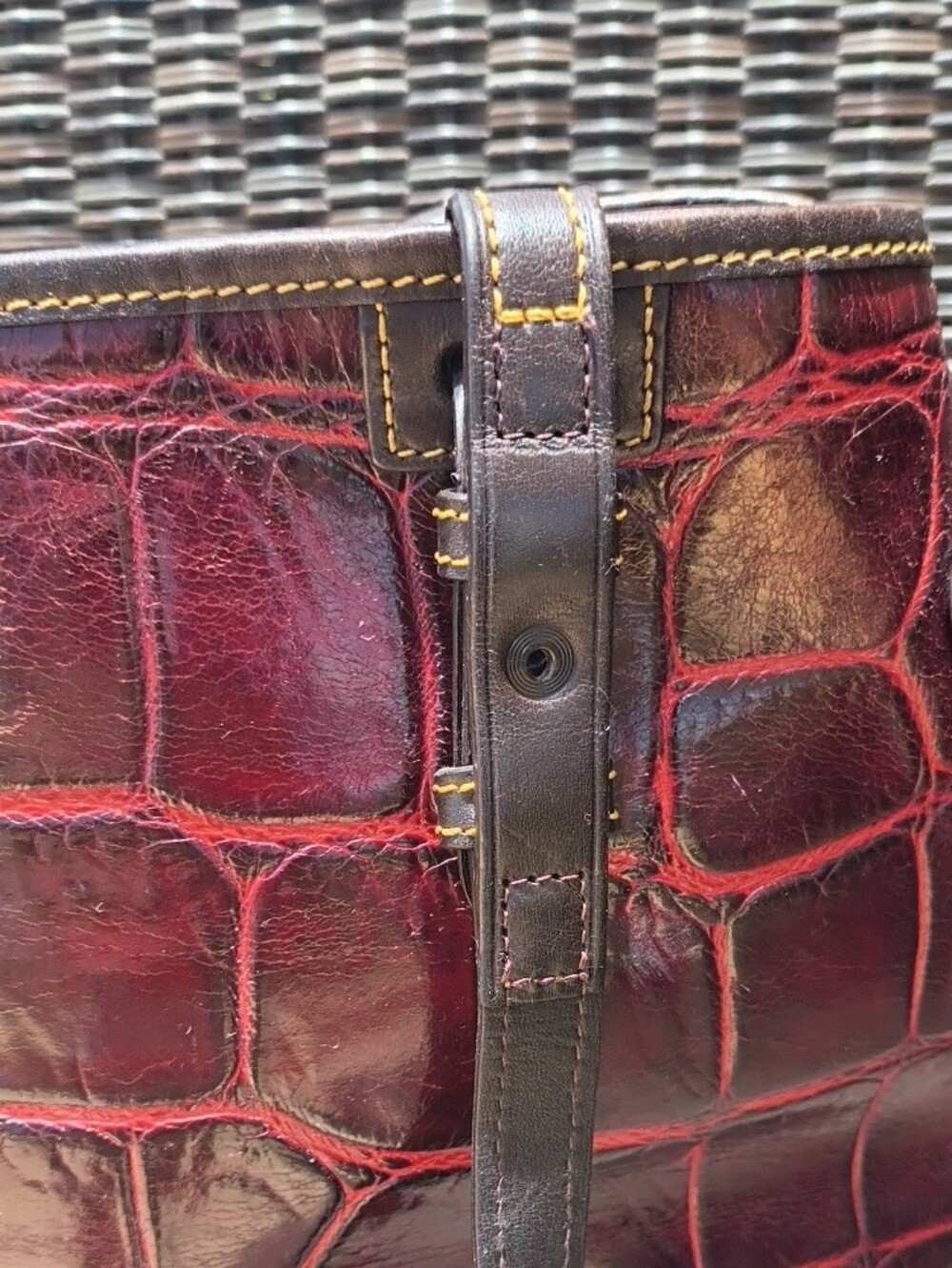Dooney And Bourke Red ♥️ Croc Style Bag - Picture 6 of 6